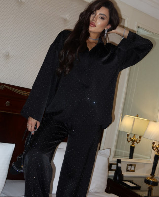 107 Домашній костюм зі стразами